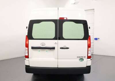 2025 TOYOTA HIACE SLWB