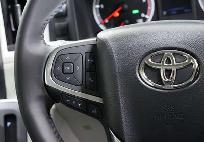 2025 TOYOTA HIACE SLWB