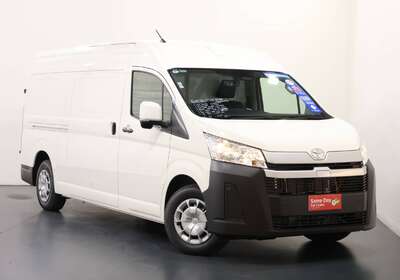 2025 TOYOTA HIACE SLWB
