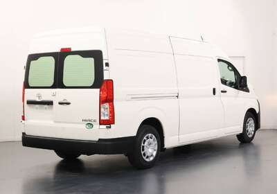 2025 TOYOTA HIACE SLWB
