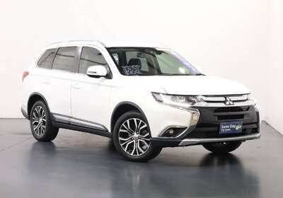 2017 MITSUBISHI OUTLANDER LS 7 SEAT (2WD)