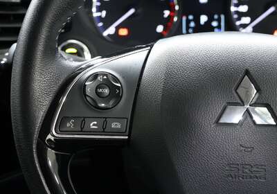 2017 MITSUBISHI OUTLANDER LS 7 SEAT (2WD)