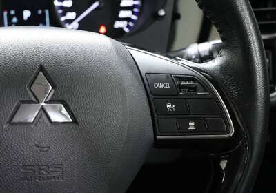 2017 MITSUBISHI OUTLANDER LS 7 SEAT (2WD)