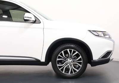 2017 MITSUBISHI OUTLANDER LS 7 SEAT (2WD)
