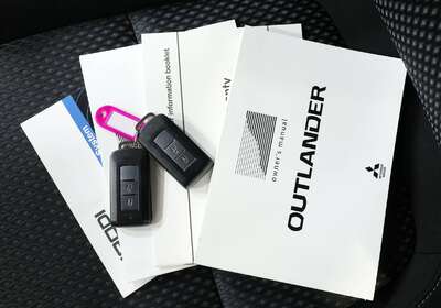 2017 MITSUBISHI OUTLANDER LS 7 SEAT (2WD)