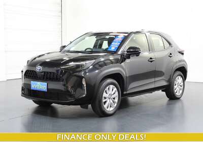 2023 TOYOTA YARIS CROSS GX HYBRID