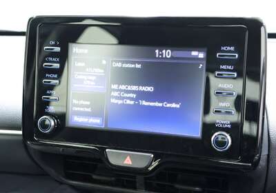 2023 TOYOTA YARIS CROSS GX HYBRID