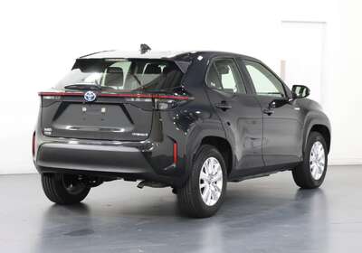 2023 TOYOTA YARIS CROSS GX HYBRID