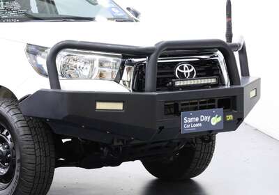 2018 TOYOTA HILUX SR EXTRA CAB 4X2