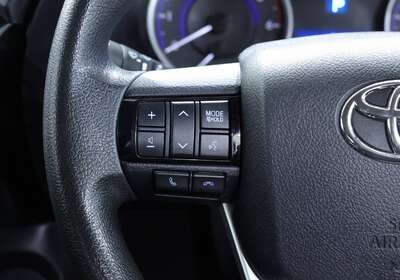2018 TOYOTA HILUX SR EXTRA CAB 4X2