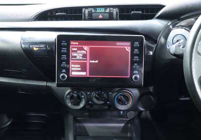 2021 TOYOTA HILUX SR HI-RIDER