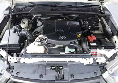 2021 TOYOTA HILUX SR HI-RIDER