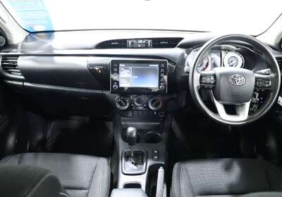 2021 TOYOTA HILUX SR HI-RIDER