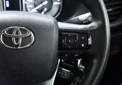 2021 TOYOTA HILUX SR HI-RIDER