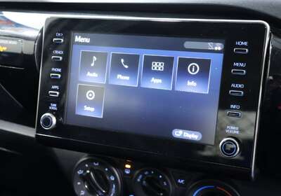 2021 TOYOTA HILUX SR HI-RIDER