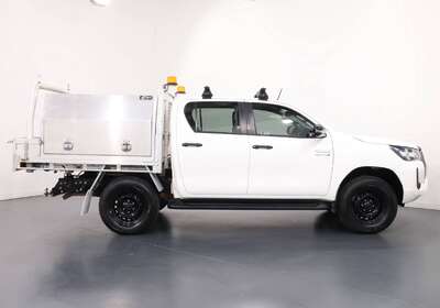 2021 TOYOTA HILUX SR HI-RIDER