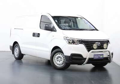 2018 HYUNDAI ILOAD 3S LIFTBACK