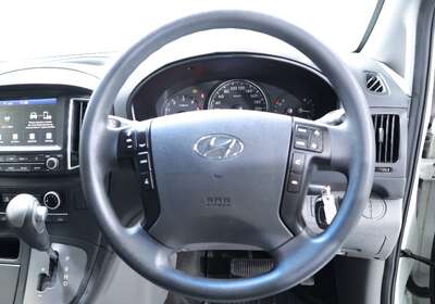 2018 HYUNDAI ILOAD 3S LIFTBACK