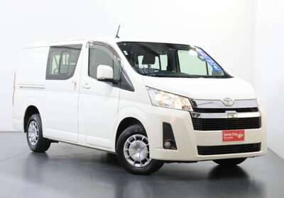 2020 TOYOTA HIACE LWB CREW