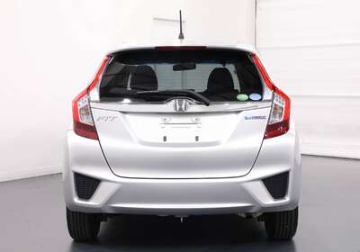 2014 HONDA FIT HYBRID 1.5L 5 SEATER