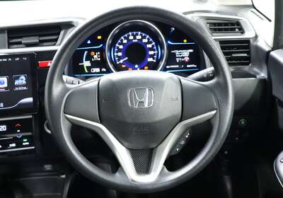2014 HONDA FIT HYBRID 1.5L 5 SEATER