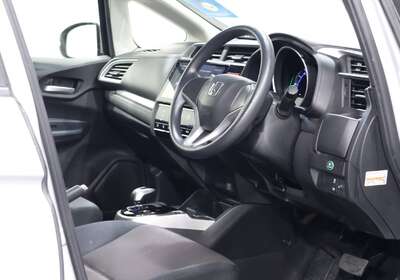 2014 HONDA FIT HYBRID 1.5L 5 SEATER
