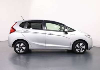 2014 HONDA FIT HYBRID 1.5L 5 SEATER