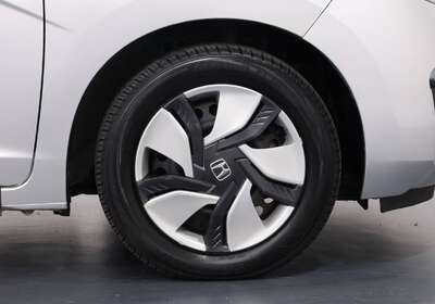 2014 HONDA FIT HYBRID 1.5L 5 SEATER