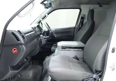 2014 TOYOTA HIACE LWB