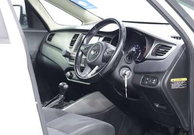 2016 KIA RONDO SI