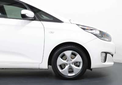 2016 KIA RONDO SI