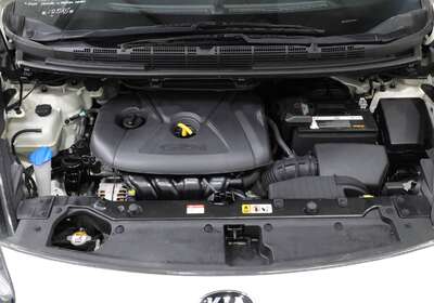 2016 KIA RONDO SI