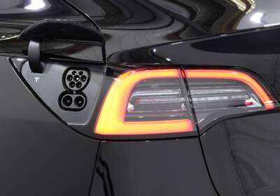 2021 TESLA MODEL 3 STANDARD RANGE PLUS RWD