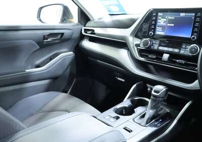 2021 TOYOTA KLUGER GX 2WD