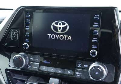 2021 TOYOTA KLUGER GX 2WD