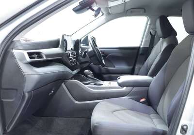 2023 TOYOTA KLUGER GX 2WD