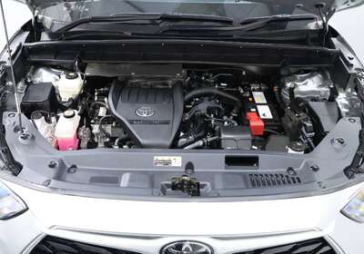 2023 TOYOTA KLUGER GX 2WD