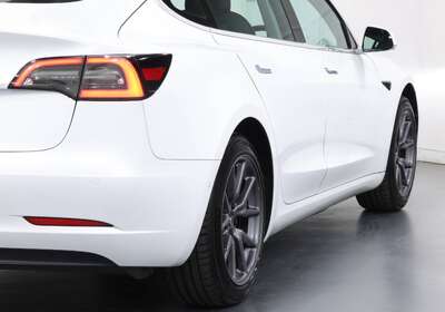 2020 TESLA MODEL 3 STANDARD RANGE RWD