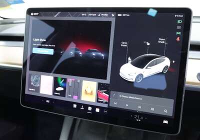 2020 TESLA MODEL 3 STANDARD RANGE RWD