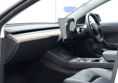 2020 TESLA MODEL 3 STANDARD RANGE RWD