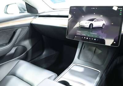 2022 TESLA MODEL 3 REAR-WHEEL DRIVE