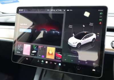 2022 TESLA MODEL 3 REAR-WHEEL DRIVE