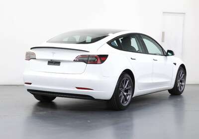 2022 TESLA MODEL 3 REAR-WHEEL DRIVE