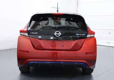 2019 NISSAN LEAF ZE1