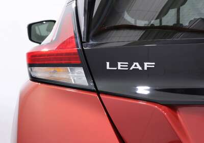 2019 NISSAN LEAF ZE1
