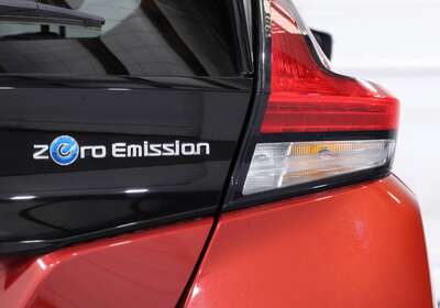 2019 NISSAN LEAF ZE1
