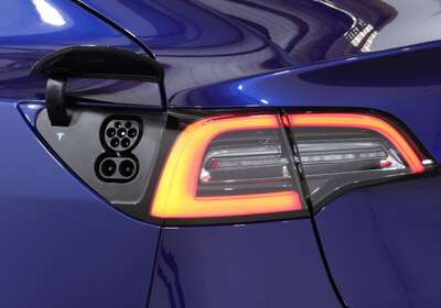2021 TESLA MODEL 3 STANDARD RANGE PLUS RWD