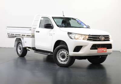 2019 Toyota Hilux SR