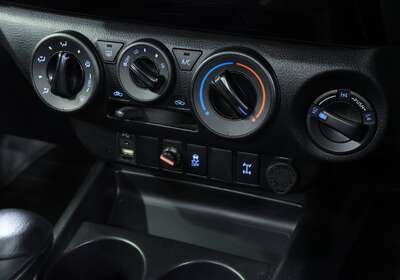 2019 Toyota Hilux SR