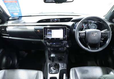 2023 Toyota Hilux Rogue